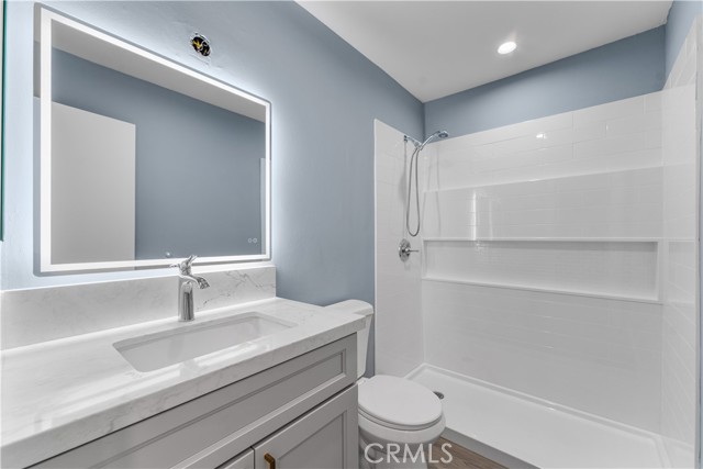 Detail Gallery Image 43 of 48 For 15511 Sherman Way #1,  Van Nuys,  CA 91406 - 2 Beds | 2 Baths