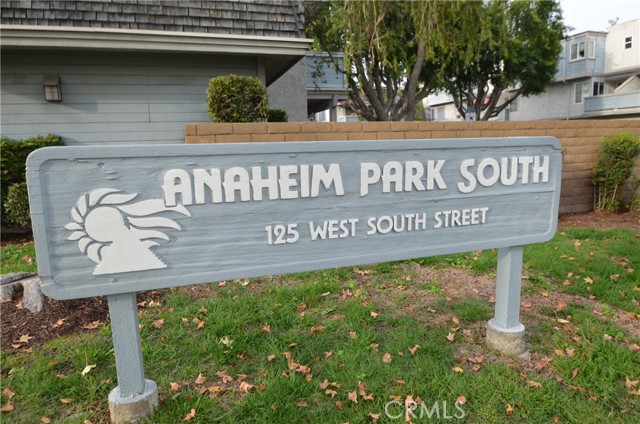 125 W South St #214, Anaheim, CA 92805