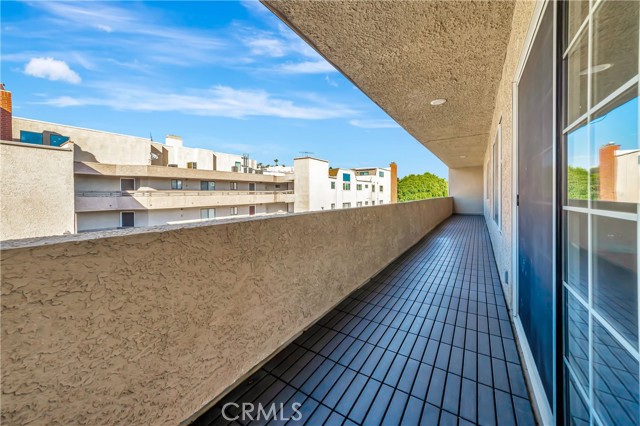 Detail Gallery Image 32 of 65 For 4647 Willis Ave #312,  Sherman Oaks,  CA 91403 - 2 Beds | 2 Baths