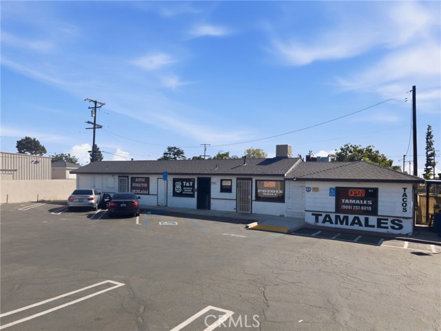 8111 Foothill Boulevard, Rancho Cucamonga CA: https://media.crmls.org/medias/af1f0d93-337f-420c-bb2a-5937ff786a80.jpg