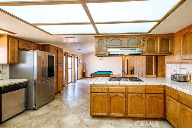 21186 Standing Rock Avenue, Apple Valley CA: https://media.crmls.org/medias/af1ffca8-7412-4186-89b3-0c5a25eac074.jpg