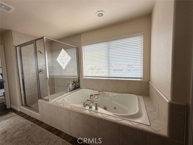 Detail Gallery Image 12 of 29 For 18285 Harbor Dr, Victorville,  CA 92395 - 5 Beds | 3 Baths