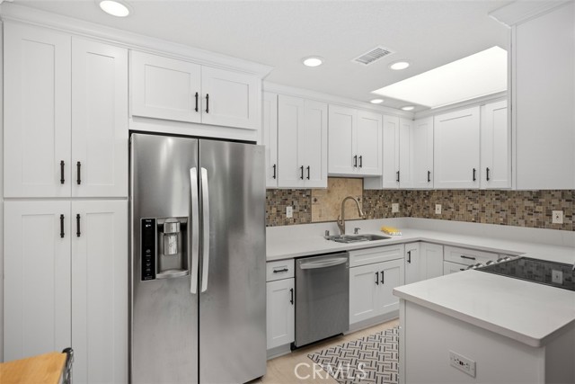 Detail Gallery Image 14 of 27 For 2173 via Mariposa Q,  Laguna Woods,  CA 92637 - 2 Beds | 2 Baths