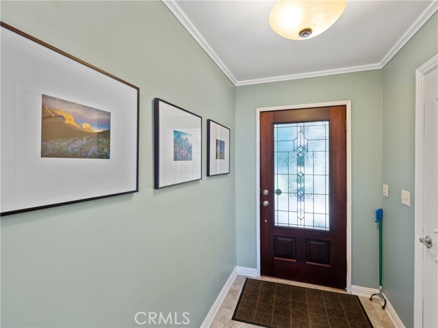 Detail Gallery Image 3 of 40 For 438 Valley Rd, Crestline,  CA 92325 - 3 Beds | 2 Baths