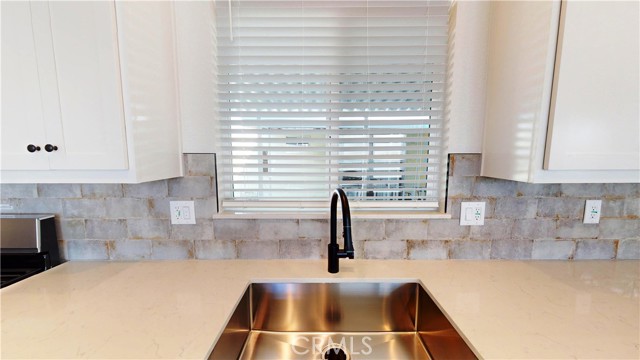 Detail Gallery Image 5 of 25 For 19350 Ward St #57,  Huntington Beach,  CA 92646 - 3 Beds | 2 Baths