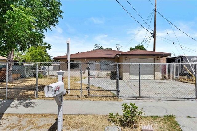 315 S Mistletoe Avenue, San Jacinto, California 92583, 3 Bedrooms Bedrooms, ,2 BathroomsBathrooms,Residential,For Sale,315 S Mistletoe Avenue,CRSW24103834