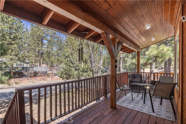 Detail Gallery Image 6 of 55 For 615 Thrush Dr, Big Bear Lake,  CA 92315 - 4 Beds | 3/1 Baths