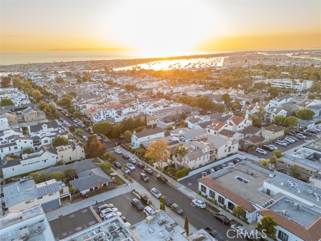 Detail Gallery Image 42 of 45 For 707 Begonia Ave, Corona Del Mar,  CA 92625 - 5 Beds | 5/1 Baths