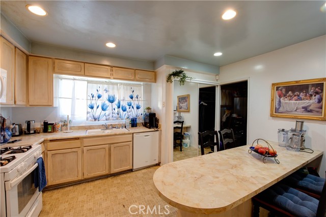 Detail Gallery Image 17 of 25 For 4929 S Gramercy Pl, Los Angeles,  CA 90062 - 3 Beds | 2 Baths