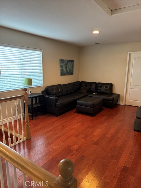 Detail Gallery Image 8 of 14 For 2057 Bush, Santa Ana,  CA 92706 - 4 Beds | 3 Baths