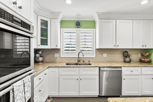 300 Bucknell Road, Costa Mesa CA: https://media.crmls.org/medias/af22d7db-3da5-4f8d-84ab-5dd30b73c2fb.jpg