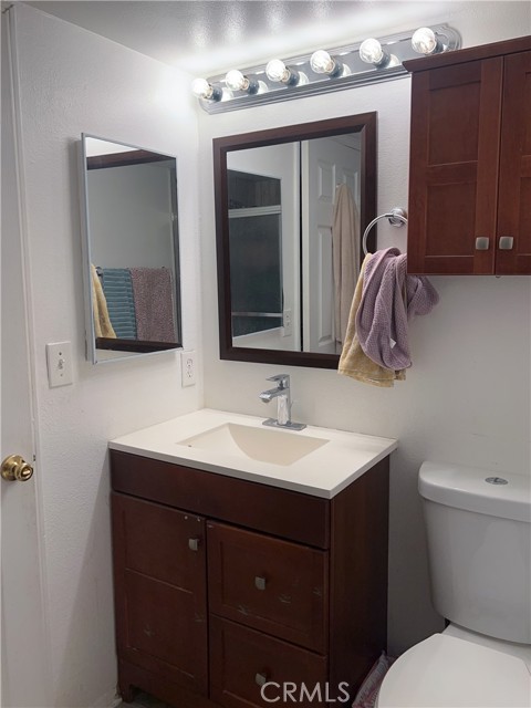 Detail Gallery Image 13 of 17 For 327 Chestnut Ave #201,  Long Beach,  CA 90802 - 2 Beds | 2 Baths