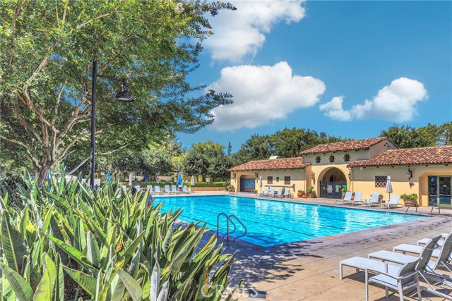 29 Windchime, Irvine CA: https://media.crmls.org/medias/af23a798-c027-4932-8882-7e2e5f7e6ecf.jpg
