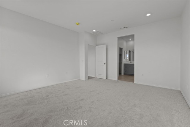 9665 Larimar Court, Riverside CA: https://media.crmls.org/medias/af253dab-633f-4f72-b49b-d36c8ee69fe1.jpg