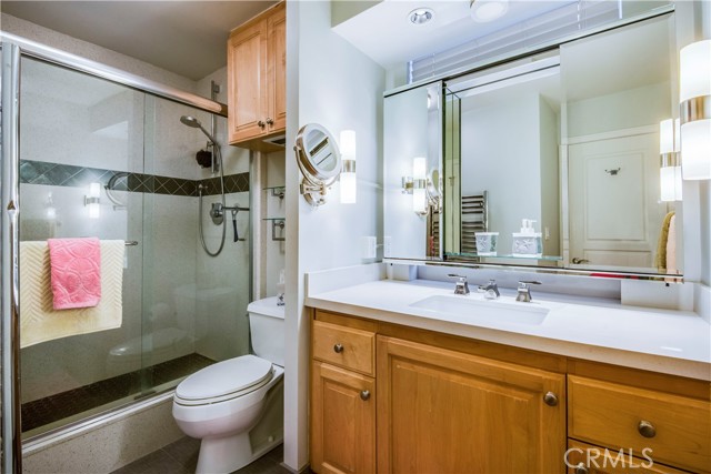 Detail Gallery Image 16 of 31 For 531 Esplanade #202,  Redondo Beach,  CA 90277 - 1 Beds | 1/1 Baths