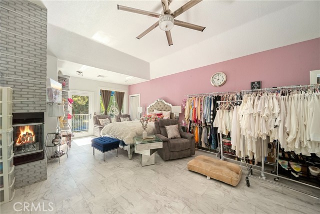 Detail Gallery Image 33 of 57 For 15562 Bronco, Canyon Country,  CA 91387 - 4 Beds | 4 Baths