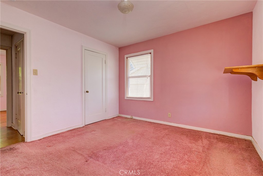 https://media.crmls.org/medias/af275d3e-6db5-4a33-b72b-61ae787f330c.jpg?preset=X-Large
