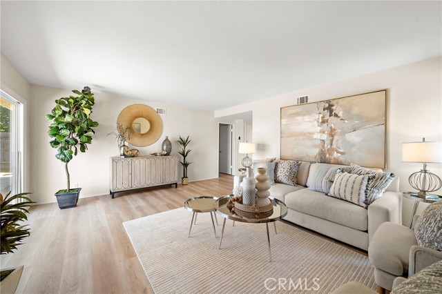 Detail Gallery Image 5 of 38 For 9181 El Cortez Ave, Fountain Valley,  CA 92708 - 3 Beds | 2 Baths