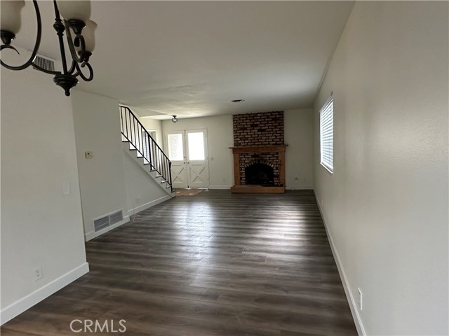 Detail Gallery Image 4 of 27 For 468 Cliffwood Ave, Brea,  CA 92821 - 4 Beds | 2 Baths