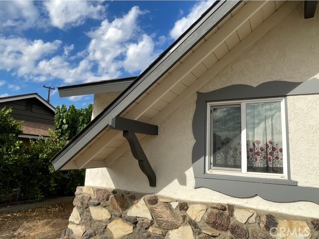 Detail Gallery Image 4 of 21 For 2497 Logan St, Pomona,  CA 91767 - 4 Beds | 2 Baths