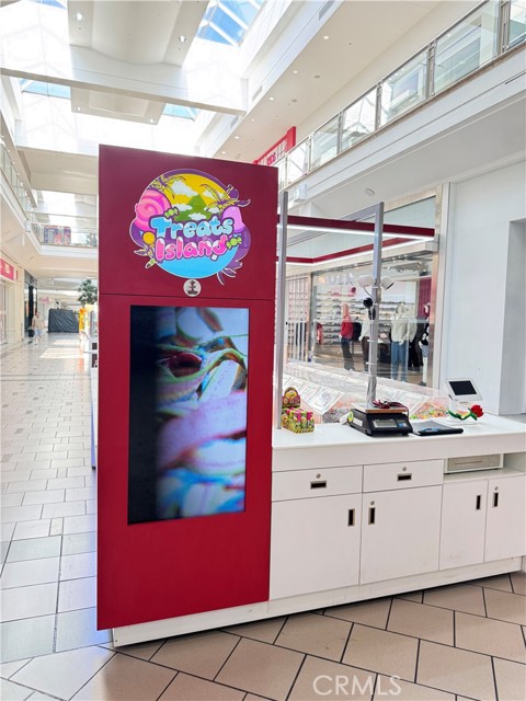 112 Plaza Drive, West Covina CA: https://media.crmls.org/medias/af28ec38-8646-4bca-b525-21e3117b59ac.jpg
