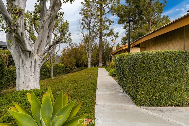 Detail Gallery Image 3 of 34 For 2045 Bay Meadows, Placentia,  CA 92870 - 3 Beds | 2 Baths