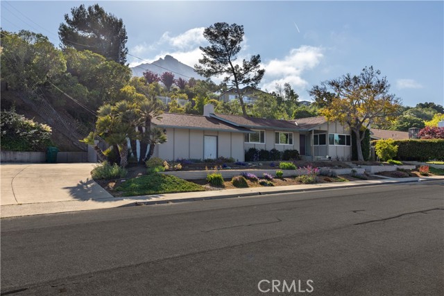 Detail Gallery Image 3 of 60 For 668 Patricia Dr, San Luis Obispo,  CA 93405 - 4 Beds | 2 Baths
