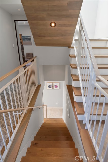 221 36th Street, Manhattan Beach, California 90266, 3 Bedrooms Bedrooms, ,3 BathroomsBathrooms,Residential,Sold,36th,SB22069794