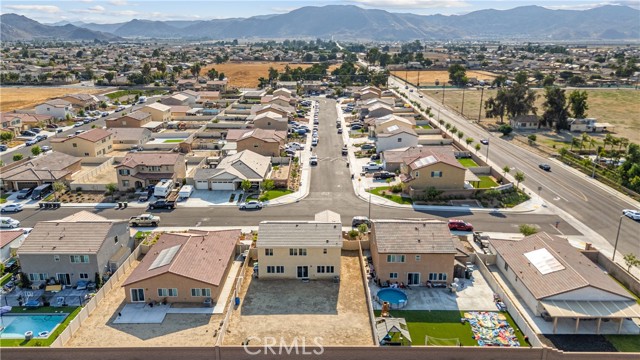 Detail Gallery Image 33 of 43 For 731 Winding Trl, San Jacinto,  CA 92582 - 4 Beds | 3 Baths
