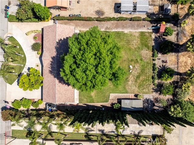 274 N Hemet Street, Hemet CA: https://media.crmls.org/medias/af2b63d3-fb10-4a21-a561-de0b6e28f92b.jpg