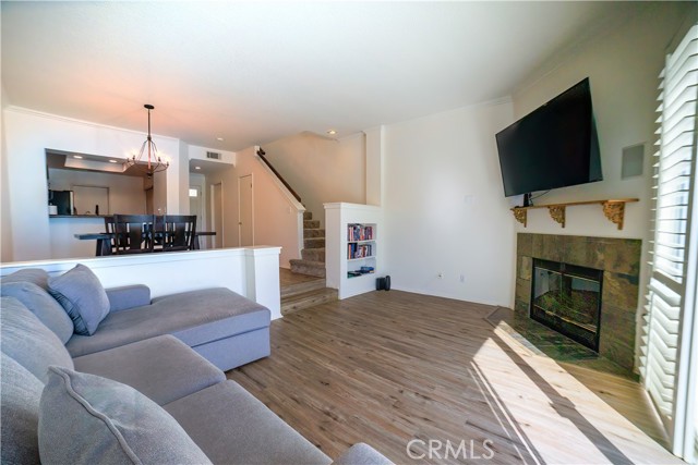 Detail Gallery Image 7 of 8 For 24514 Mcbean #52,  Valencia,  CA 91355 - 2 Beds | 3 Baths