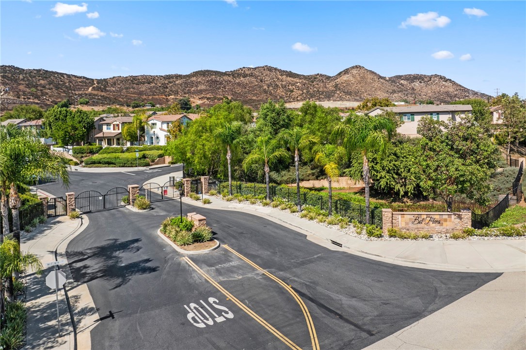 Detail Gallery Image 43 of 54 For 27704 Passion Flower Ct, Murrieta,  CA 92562 - 3 Beds | 2/1 Baths