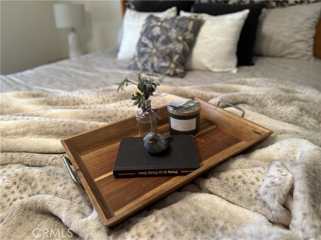379 Fawntrail Place, Big Bear Lake CA: https://media.crmls.org/medias/af2ca3c1-043e-4e11-ac8a-fdfff6fc72c5.jpg