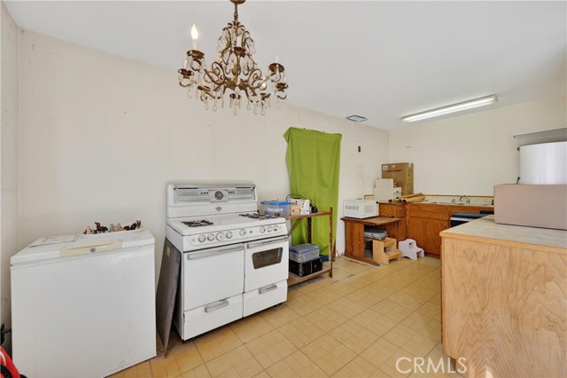 Detail Gallery Image 27 of 48 For 8398 La Senda, Alta Loma,  CA 91701 - 5 Beds | 4 Baths