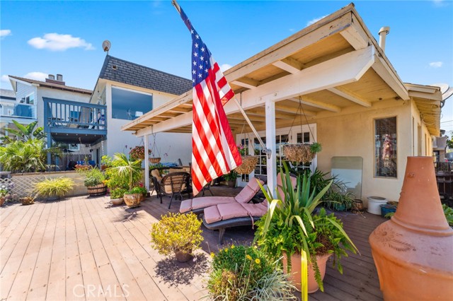 Detail Gallery Image 1 of 1 For 16920 Park, Sunset Beach,  CA 90742 - 1 Beds | 1/1 Baths