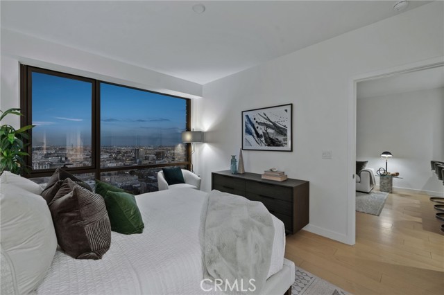 Detail Gallery Image 19 of 28 For 400 S Broadway #2414,  Los Angeles,  CA 90013 - 1 Beds | 1 Baths