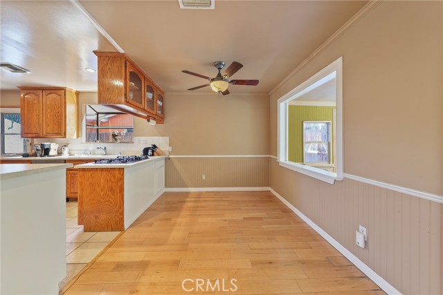 22440 Schoolcraft St., West Hills CA: https://media.crmls.org/medias/af2dbd78-266c-45d7-b122-d88c894e7e4d.jpg