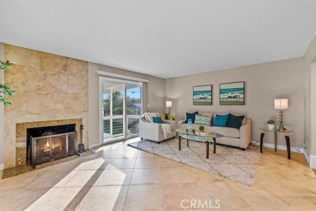 916 Knob Hill Avenue, Redondo Beach, California 90277, 4 Bedrooms Bedrooms, ,2 BathroomsBathrooms,Residential,Sold,Knob Hill,SB22245822