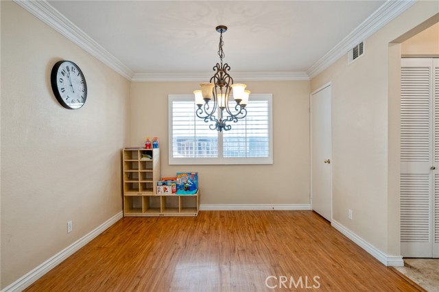 Detail Gallery Image 8 of 29 For 11432 Sheffield Rd, Fontana,  CA 92337 - 3 Beds | 2/1 Baths