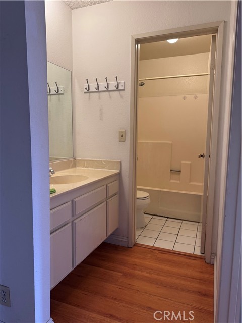 Detail Gallery Image 4 of 12 For 11228 Fineview St. #4,  El Monte,  CA 91733 - 3 Beds | 2/1 Baths