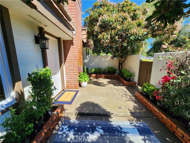 Detail Gallery Image 44 of 65 For 22218 Germain St #2,  Chatsworth,  CA 91311 - 4 Beds | 2/1 Baths