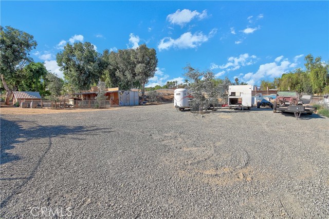 18687 Chickory Drive, Riverside CA: https://media.crmls.org/medias/af2f960e-f44a-4b6a-87e2-a86dbf84edfb.jpg