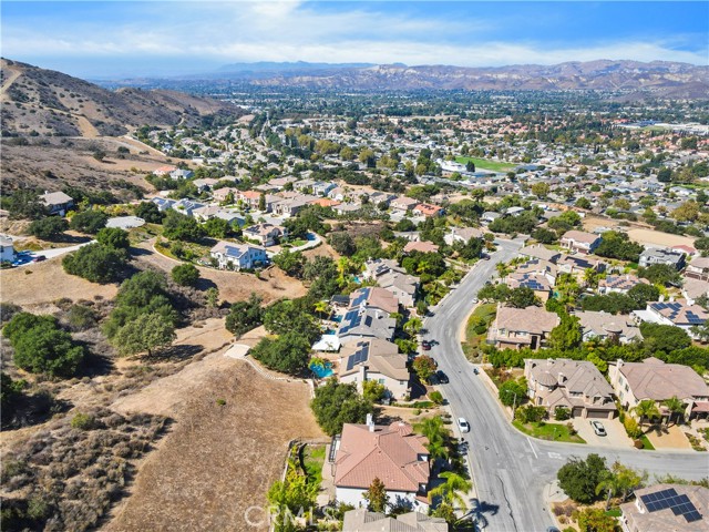 Detail Gallery Image 12 of 75 For 1291 Vintage Oak St, Simi Valley,  CA 93063 - 5 Beds | 4/1 Baths