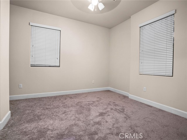 Detail Gallery Image 7 of 29 For 9881 Alburtis, Santa Fe Springs,  CA 90670 - 4 Beds | 4 Baths