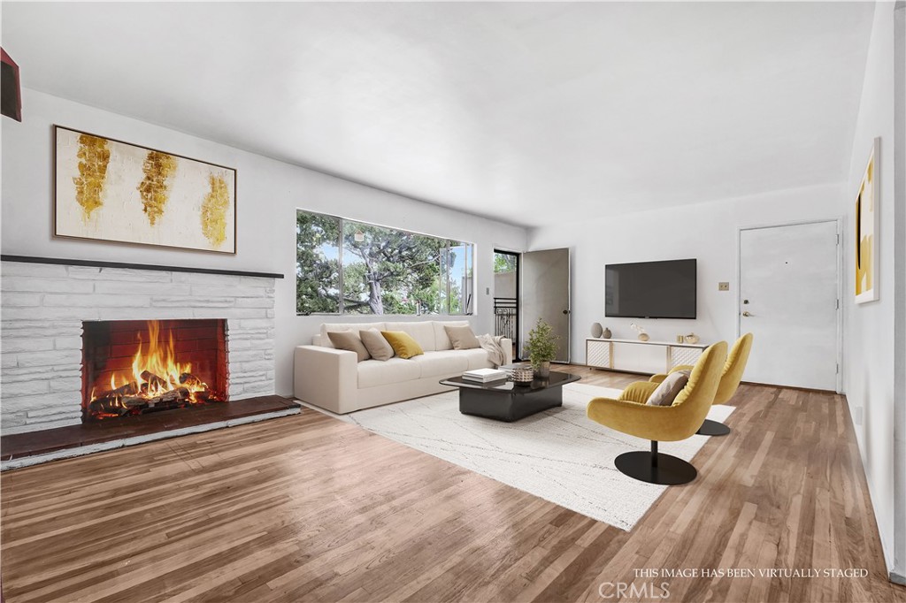 305 Raymondale Drive #L