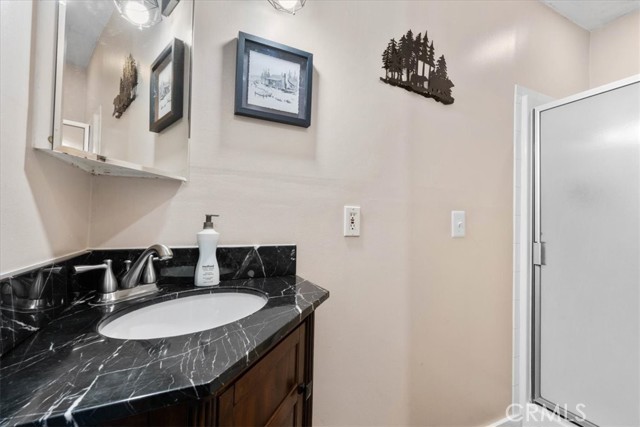 Detail Gallery Image 18 of 36 For 25576 Hi Ln, Twin Peaks,  CA 92391 - 3 Beds | 1 Baths