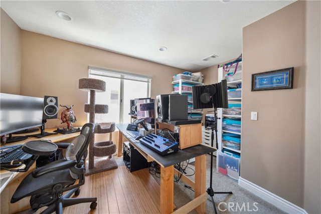 15 CANTORA, Lake Forest CA: https://media.crmls.org/medias/af31fa46-0768-4590-90db-e5dda7a1950b.jpg