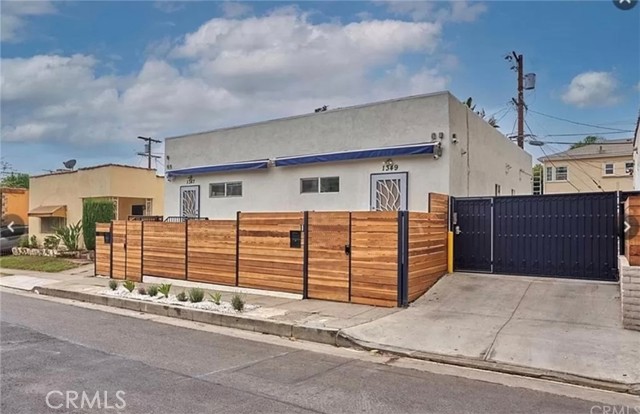 1349 N Formosa Avenue, Los Angeles CA: https://media.crmls.org/medias/af331eba-5f85-4a13-8bb7-cfc3cc814524.jpg