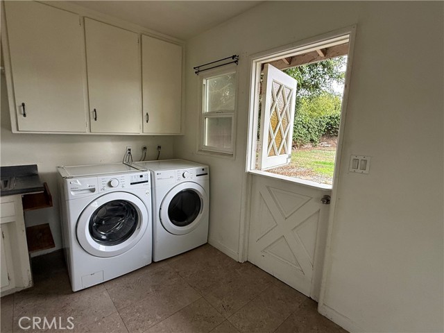 Detail Gallery Image 7 of 8 For 680 18th St #D,  Costa Mesa,  CA 92627 - 2 Beds | 1 Baths