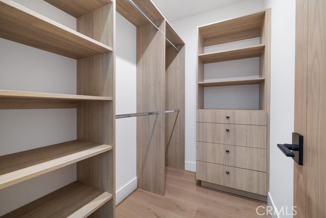 Detail Gallery Image 21 of 31 For 4831 Sancola, Toluca Lake,  CA 91601 - 4 Beds | 4 Baths